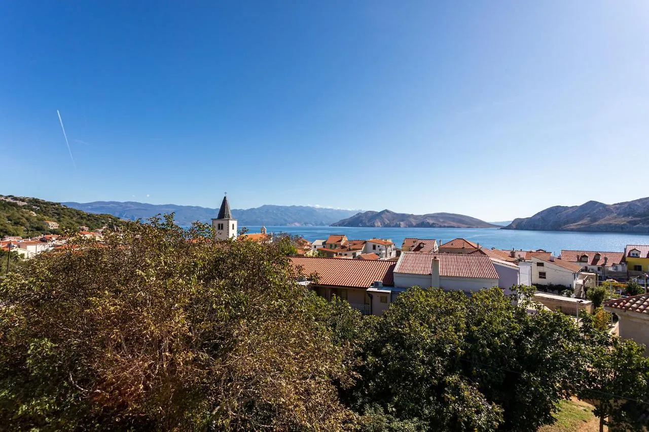 Apartments Crnekovic Tomislava 8 Baška