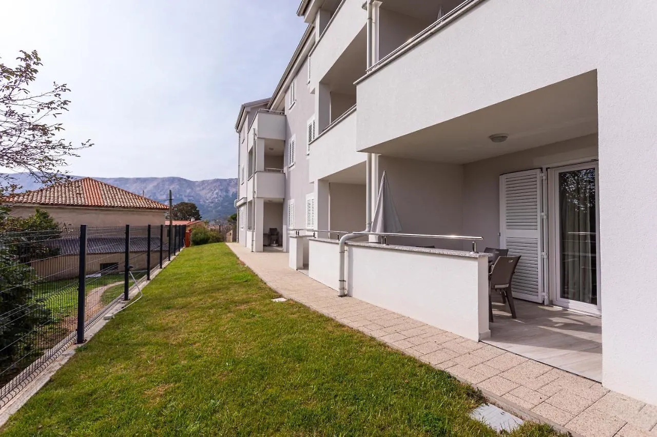 Apartments Crnekovic Tomislava 8 Baška
