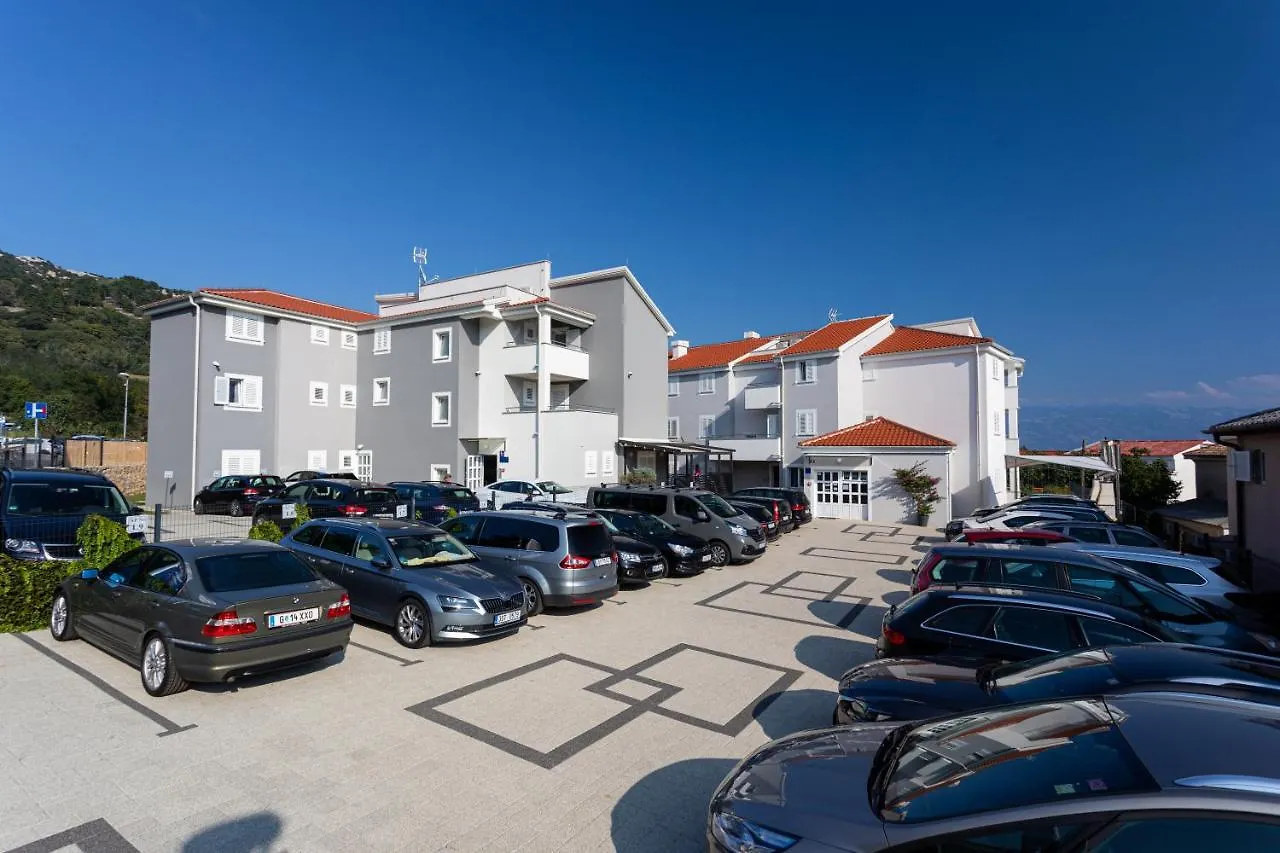Apartments Crnekovic Tomislava 8 Baška 0*,  Chorwacja