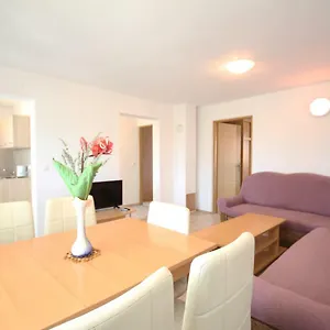 apartmani-bradaric.pula-hotels.org/