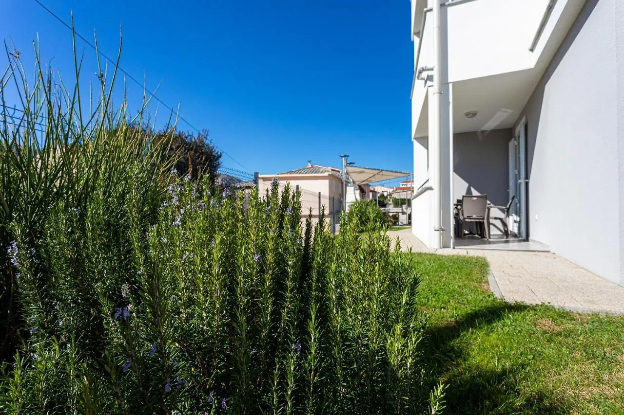 Apartments Crnekovic Tomislava Baška