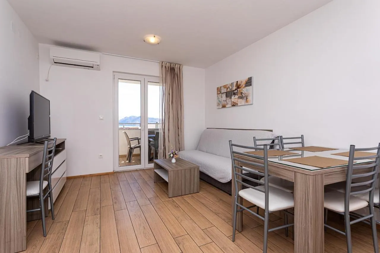 Apartments Crnekovic Tomislava Baška