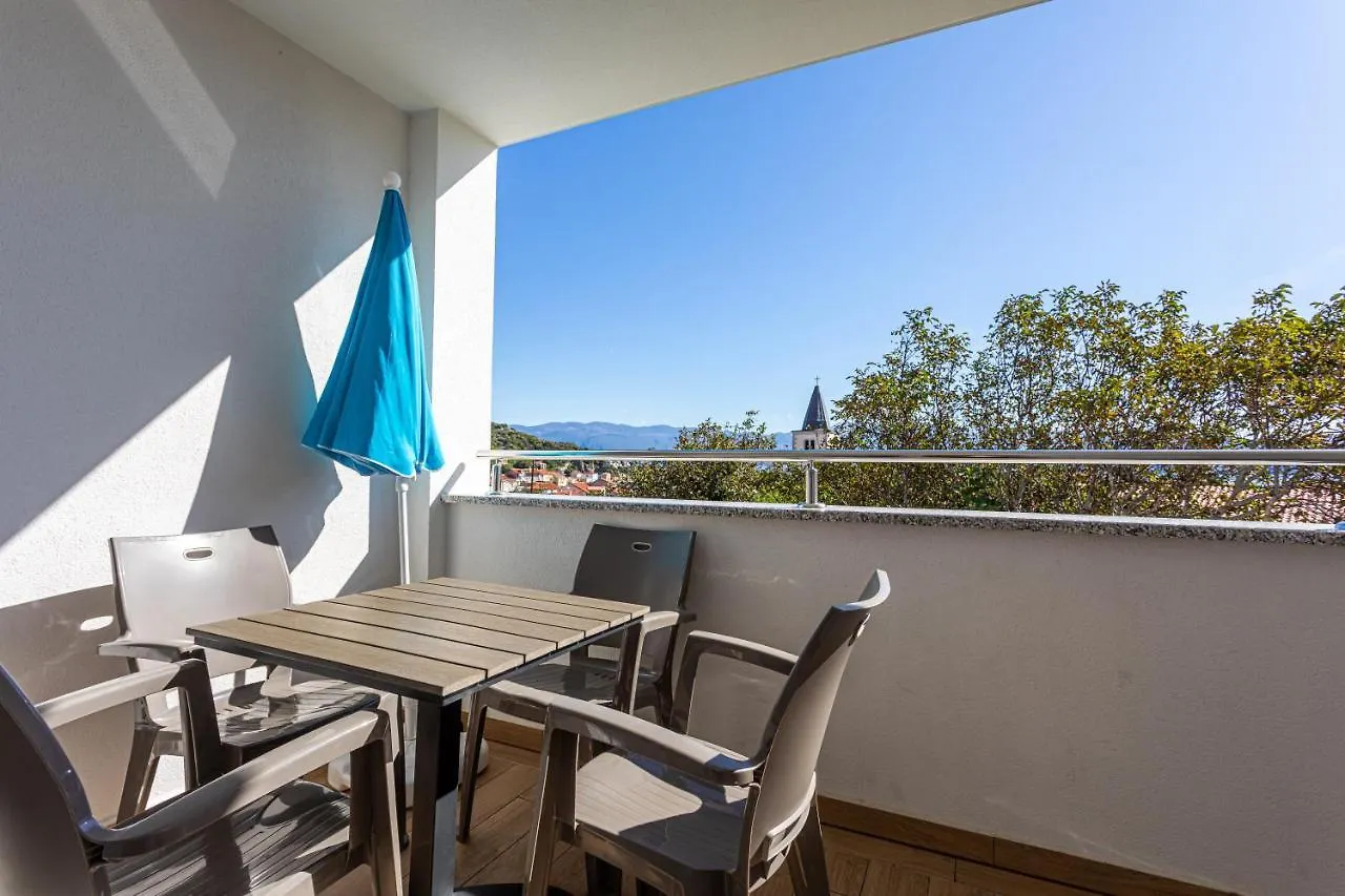 Apartments Crnekovic Tomislava Baška 0*,  Chorvatsko