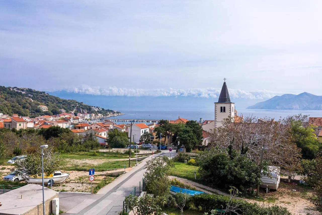 Apartments Crnekovic Tomislava Baška